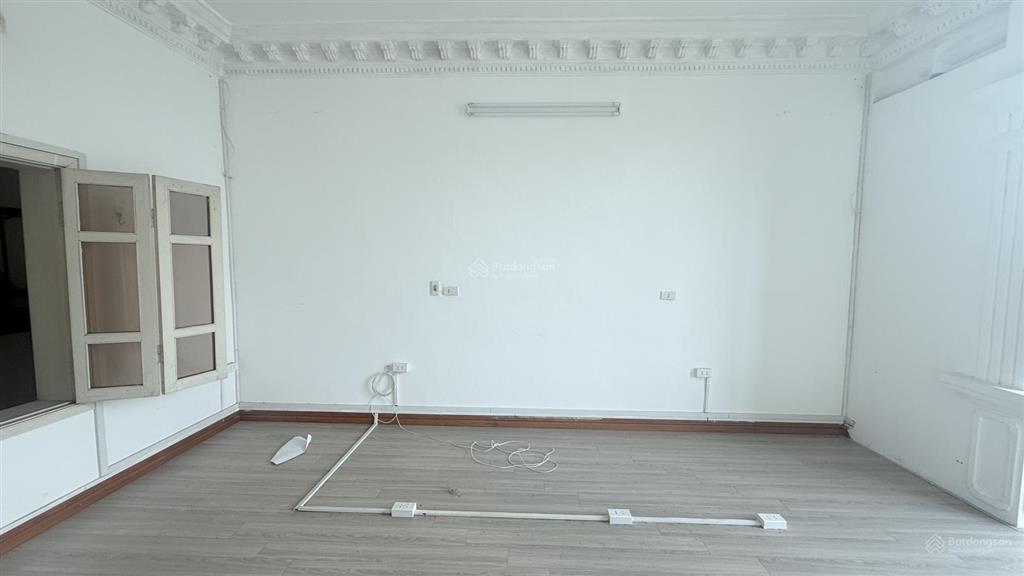 Bán nhà riêng tại nguyễn văn trỗi, 3,75 tỷ có 11m x 4 tầng. mặt phố vừa ở vừa kinh doanh cực tốt