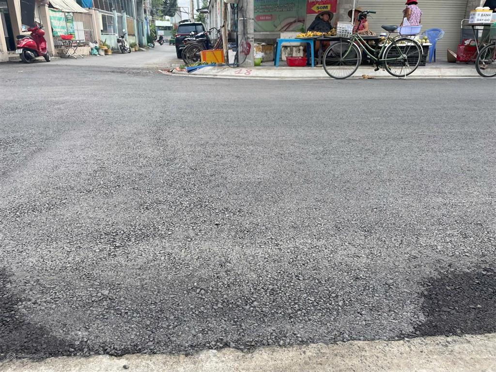 Chủ nhà gửi bán gấp lô đất 248m2, góc 2 mặt tiền đường nguyễn tuyển, bình trưng tây, q. 2 giá tốt