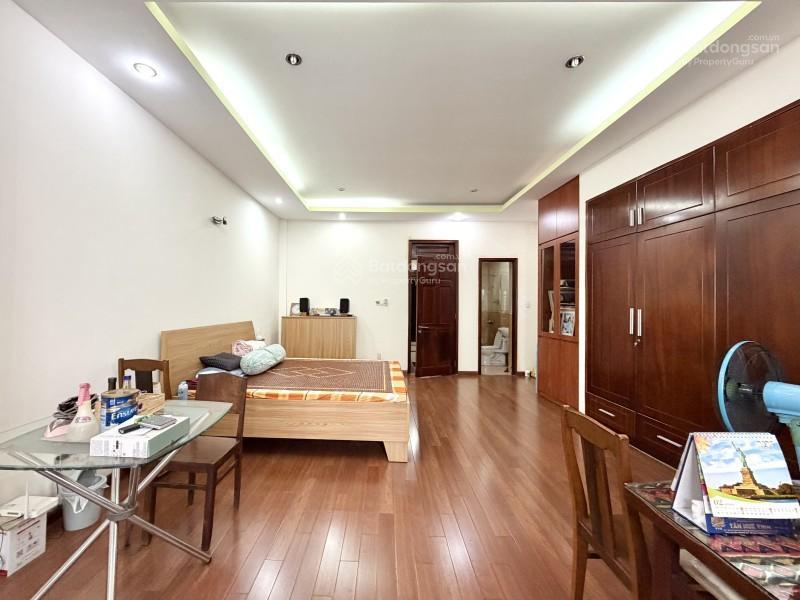 Nhà 4 tầng hxh 7m thích quảng đức, phú nhuận, 134m2 gồm 7pn có garage, thang máy, giá chỉ 21 tỷ