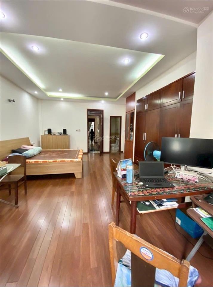 Nhà 4 tầng hxh 7m thích quảng đức, phú nhuận, 134m2 gồm 7pn có garage, thang máy, giá chỉ 21 tỷ