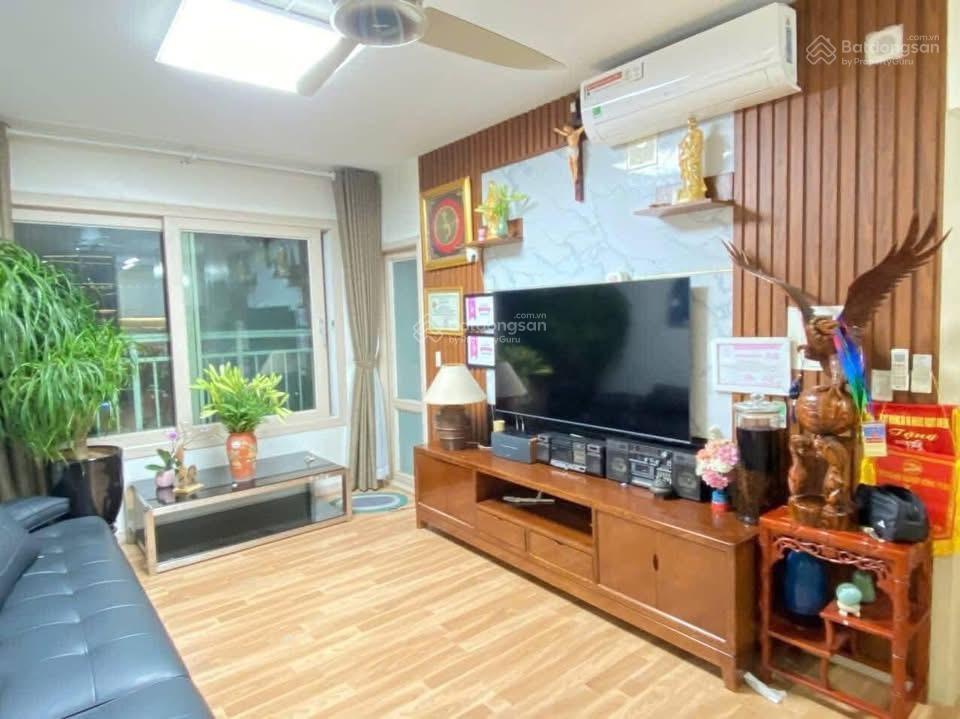 Bán chcc k35 tân mai, 8,35tỷ, 91m2, căn góc, 3pn, 2vs, full nội thất