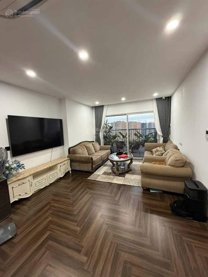 Bán căn hộ chung cư vp3 linh đàm, 6,05 tỷ, sổ 72m2, 3pn, 2wc,nội thất đầy đủ