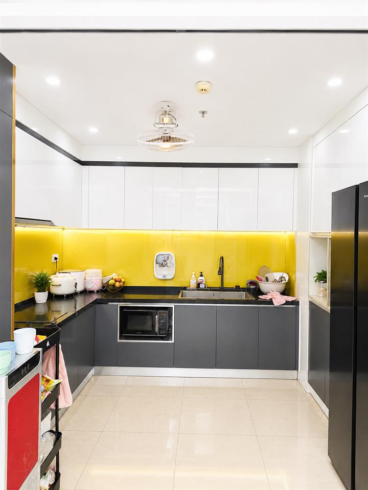 Bán chcc royal city nguyễn trãi ,dt143.5m2 ,3pn,3vs ,giá 18 tỷ ,căn góc thoáng đẹp