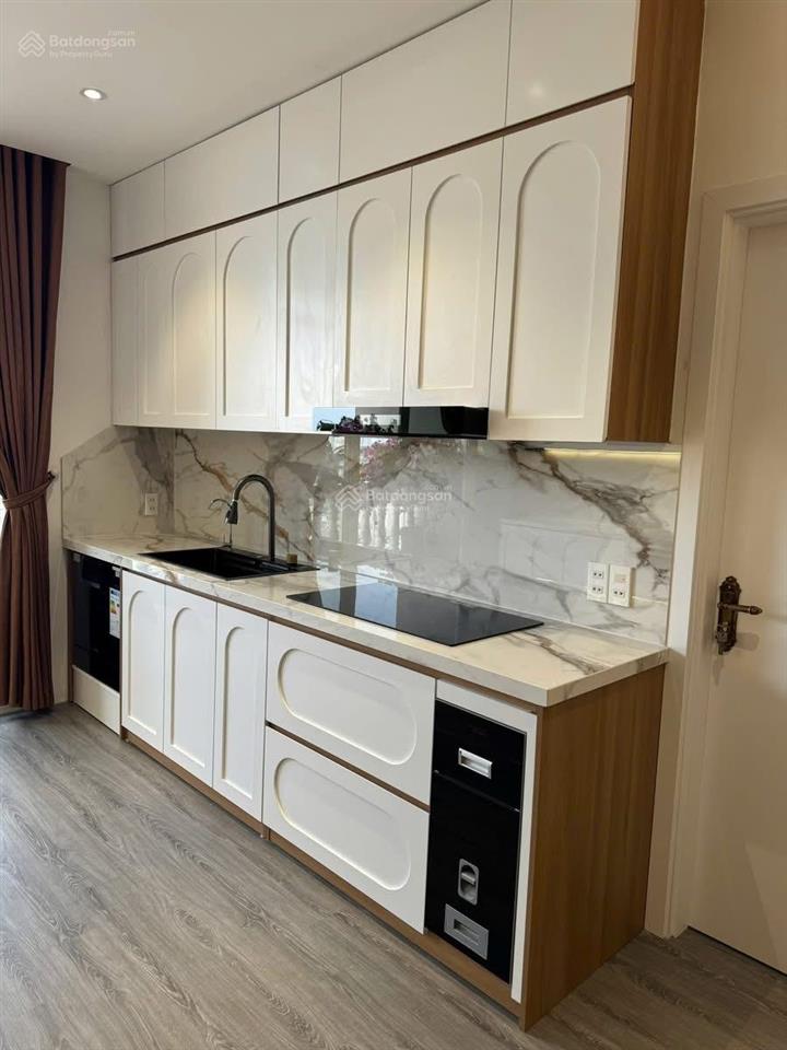 Bán chcc 3pn, 2wc, dt132m2 tại thăng long garden 250 minh khai, 9,5 tỷ, nội thất đẹp