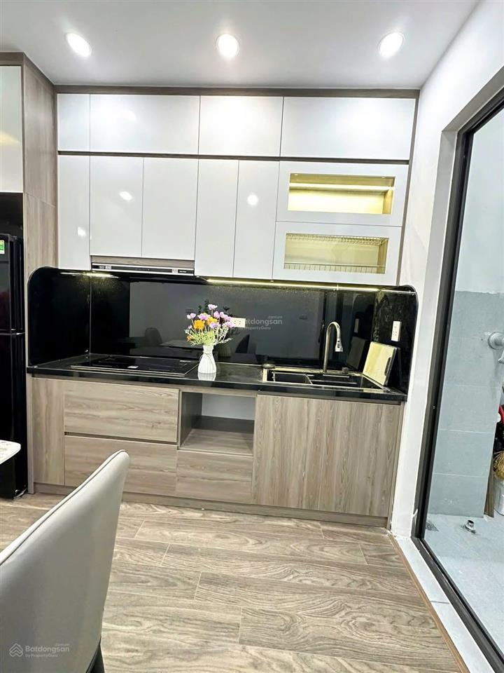 Bán chcc vinaconex 2 (cạnh kvkl) dt 50m2, 2pn, giá 3,6 tỷ, nội thất đầy đủ