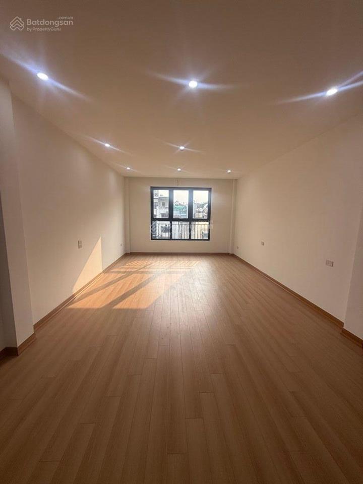 Chỉ 6.3 tỷ có nhà 5 tầng mới 38 m2 gia lâm dân xây kiên cố full nội thất cách ngã tư trâu quỳ 500 m