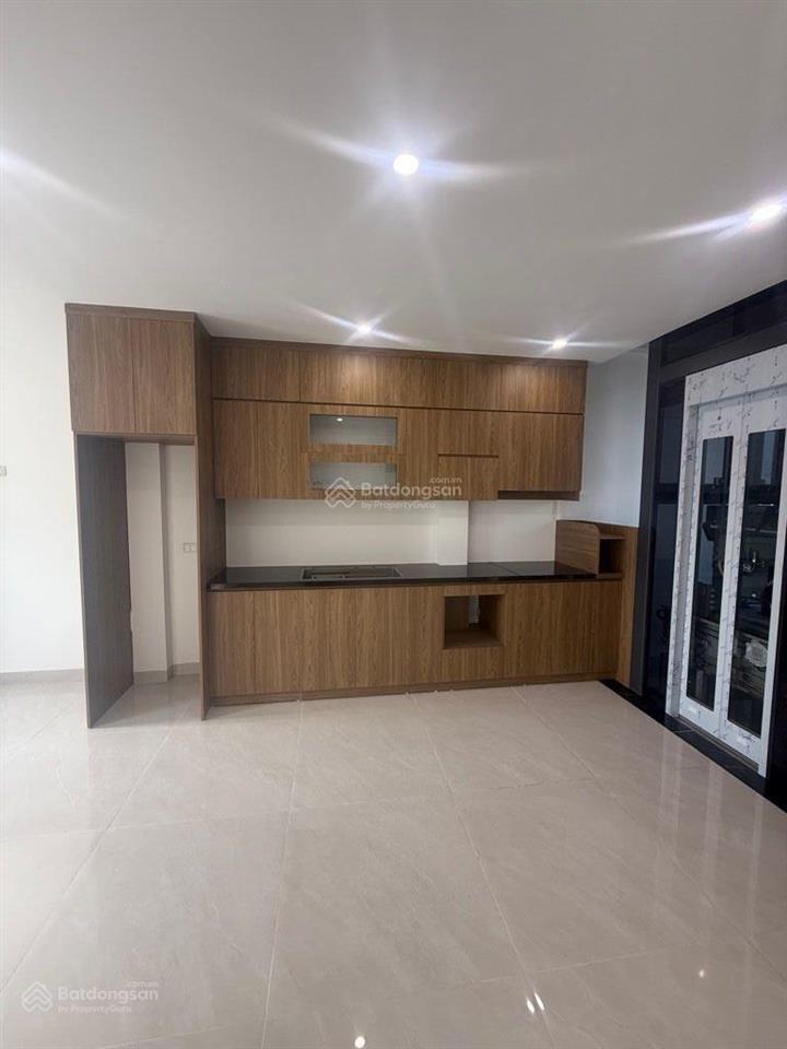 Chỉ 6.3 tỷ có nhà 5 tầng mới 38 m2 gia lâm dân xây kiên cố full nội thất cách ngã tư trâu quỳ 500 m