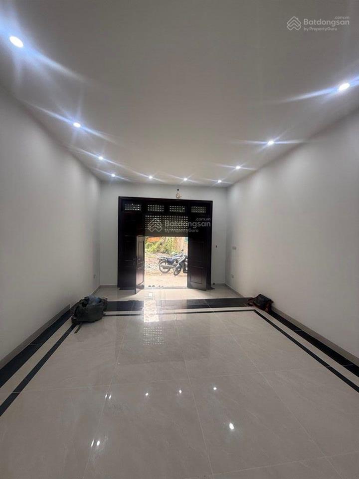 Chỉ 6.3 tỷ có nhà 5 tầng mới 38 m2 gia lâm dân xây kiên cố full nội thất cách ngã tư trâu quỳ 500 m