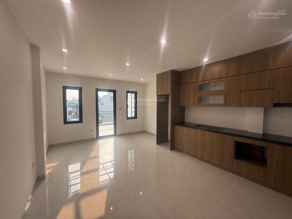 Chỉ 6.3 tỷ có nhà 5 tầng mới 38 m2 gia lâm dân xây kiên cố full nội thất cách ngã tư trâu quỳ 500 m