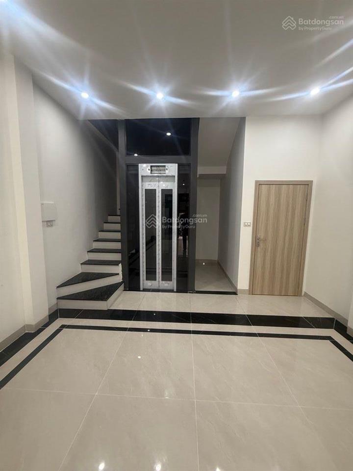 Chỉ 6.3 tỷ có nhà 5 tầng mới 38 m2 gia lâm dân xây kiên cố full nội thất cách ngã tư trâu quỳ 500 m