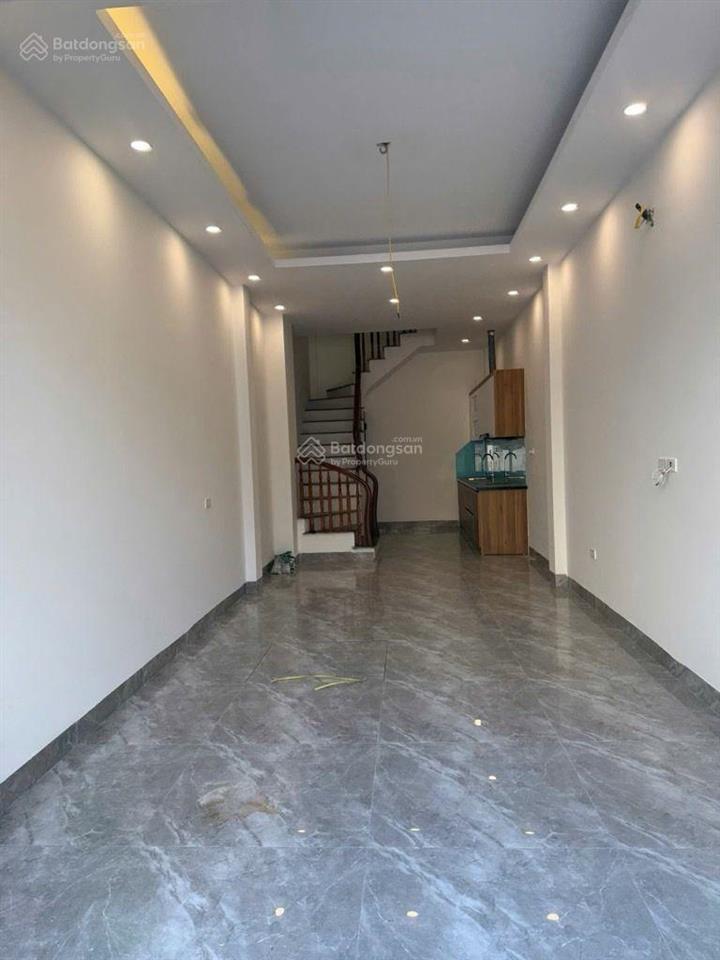 Khu vực thạch bàn còn 1 căn duy nhất 6.1 tỷ nhà 5 tầng ô tô tránh gần eon, cầu vĩnh tuy cấp 1,2,3