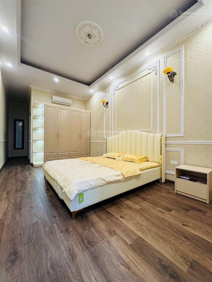 Khu vực thạch bàn còn 1 căn duy nhất 6.1 tỷ nhà 5 tầng ô tô tránh gần eon, cầu vĩnh tuy cấp 1,2,3