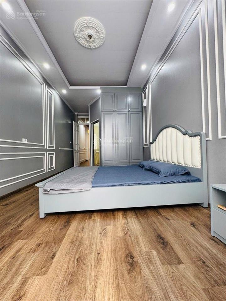 Khu vực thạch bàn còn 1 căn duy nhất 6.1 tỷ nhà 5 tầng ô tô tránh gần eon, cầu vĩnh tuy cấp 1,2,3