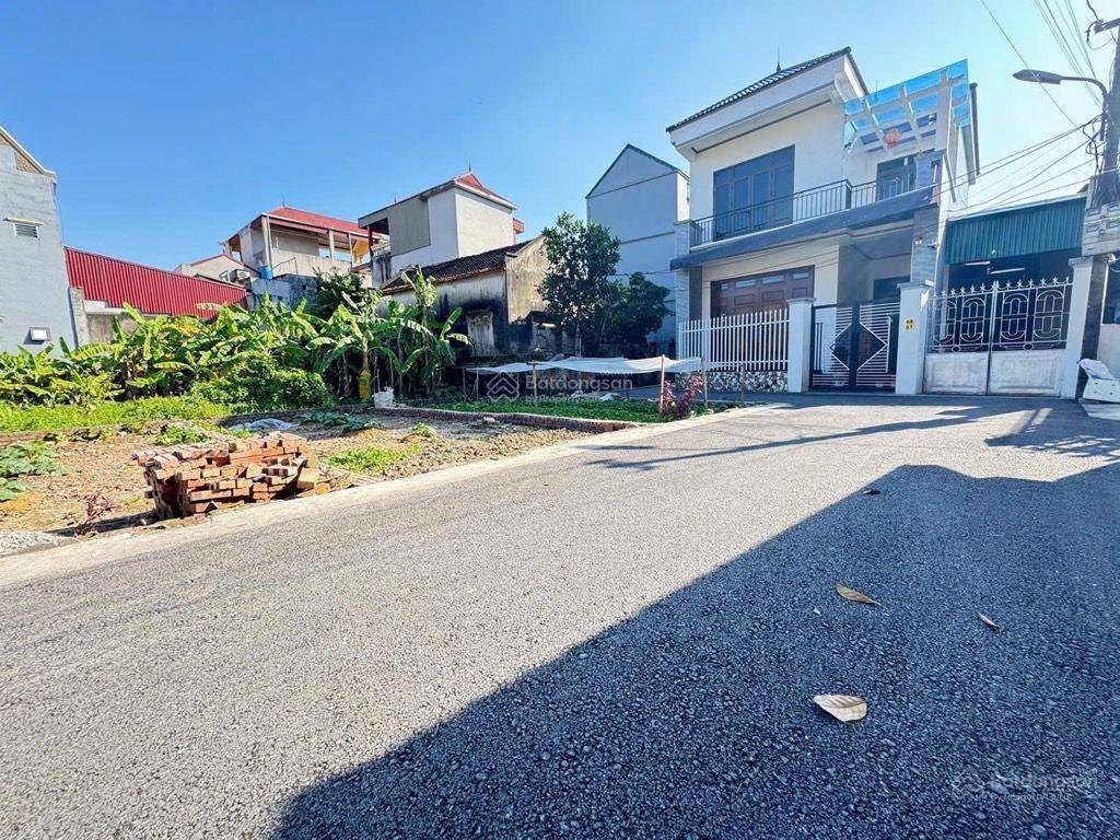 Nghĩa trụ văn giang 2,6 tỷ có lô đất 48m2 ô tô tránh, sát vin 2,3 đẳng cấp trâu âu, gần chợ trường