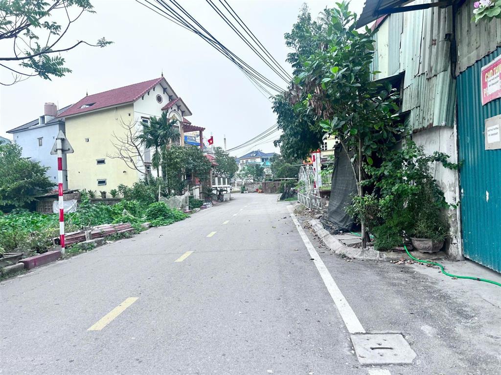 Khu công nghiệp tân quang chỉ 3.2 tỷ có lô đất 75m2 đường trước sau nhà 10m kinh doanh buôn bán ok
