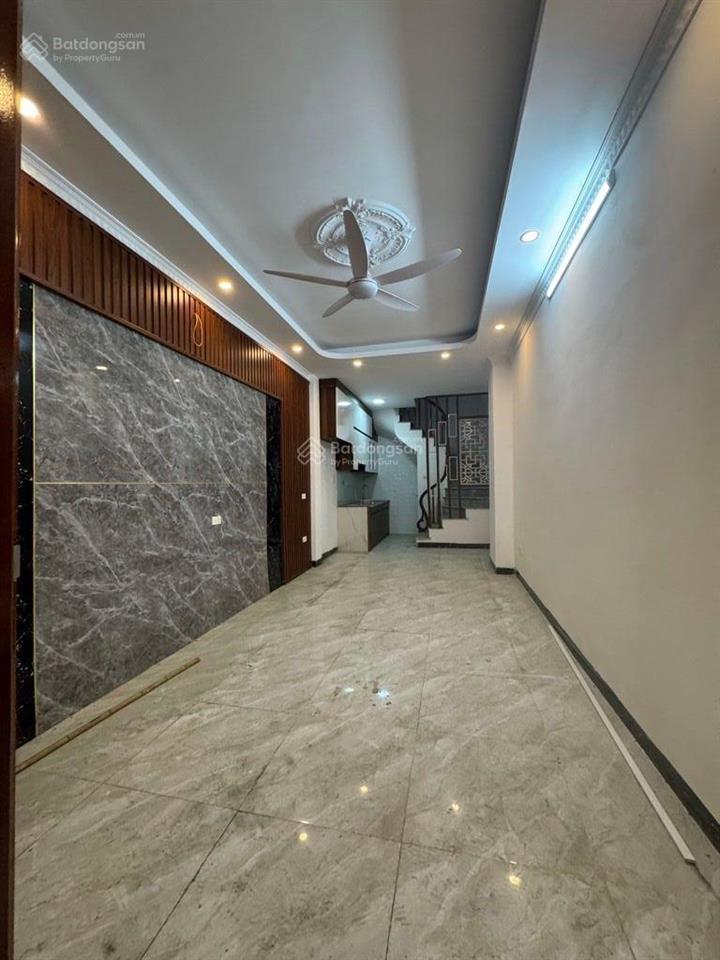 Chỉ 6 tỷ có thương lượng có căn 5 tầng mới coong diện tích 35m2 ra ô tô đỗ 5m gần eon cầu vĩnh tuy