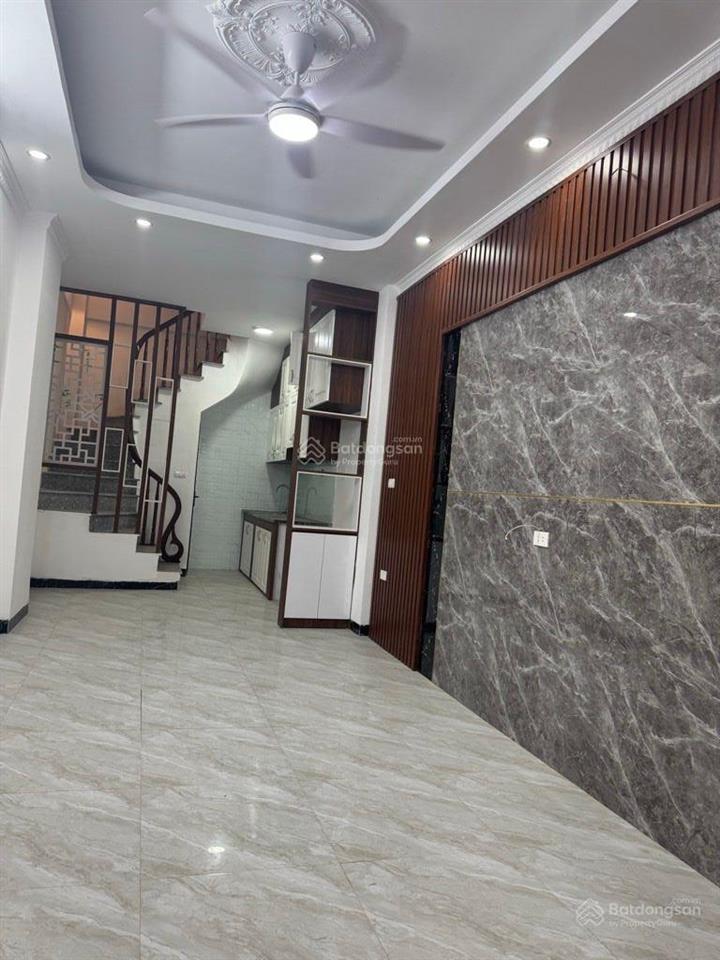 Chỉ 6 tỷ có thương lượng có căn 5 tầng mới coong diện tích 35m2 ra ô tô đỗ 5m gần eon cầu vĩnh tuy