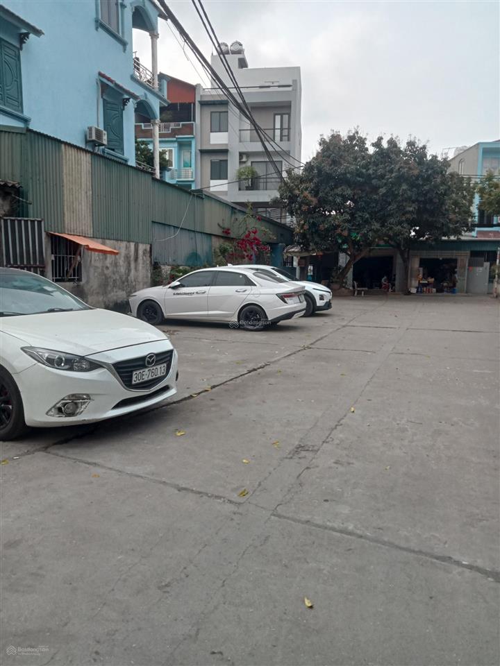 Khu vực thạch bàn có 1 lô duy nhất giá chỉ 5 tỷ 40m2 đường trước nhà ô tô tránh ib nhanh để sở hữu