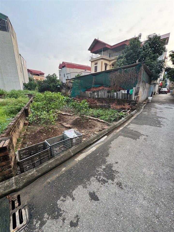 Đa tốn, chỉ 3.6 tỷ có lô đất 55m, đường ô tô vào đất, ngõ thông, gần chợ bún, trường học, vin 1