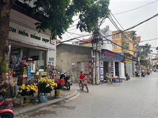 Nhỉnh 5 tỷ có lô đất 50m2 ngõ thông ô tô vào nhà khu vực đáng sống chợ trường cấp 1,2,3 cách 200m