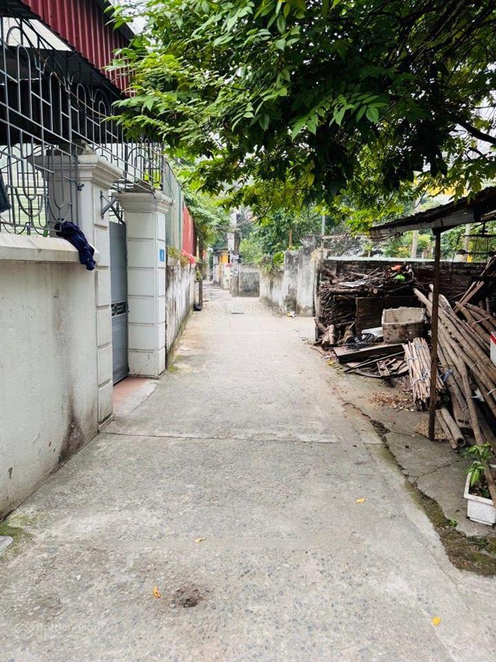 Thạch bàn chỉ 6,5 tỷ có lô đất 65m2 ô tô vào nhà cách aeon cầu vĩnh tuy 500m gần chợ trường học, hồ