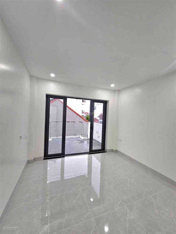 Trâu quỳ 6 tầng thang máy 42m2 giá 7,5 tỷ ô tô đỗ cửa sát học viện nông nghiệp 1, vin 1 lõi gia lâm