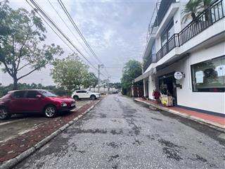 Chỉ 6 tỷ sở hữu lô đất 70m2 đường trước nhà 6m ngõ thông xe tải vào nhà gần chợ trường học, vin 1