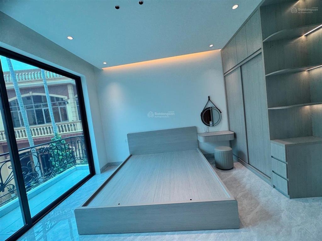 Chỉ 5.4 tỷ có tl sở hữu căn 5 tầng 34m2 mới coong ở sài đồng, khu vực sầm uất nhất long biên