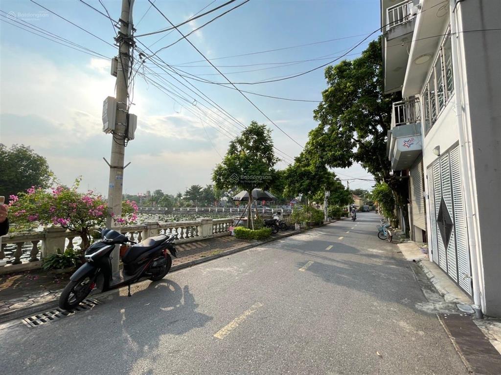 Chỉ 4.3 tỷ sở hữu lô đất 70m2 đường trước nhà 5m ngõ thông kinh doanh buôn bán được ko lỗi,ko qh
