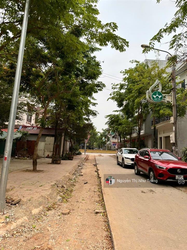 Siêu phẩm lô góc 2 mặt tiền trung tâm phường vĩnh yên , phú thọ
 e bán lô góc 2 mặt tiền diện tích