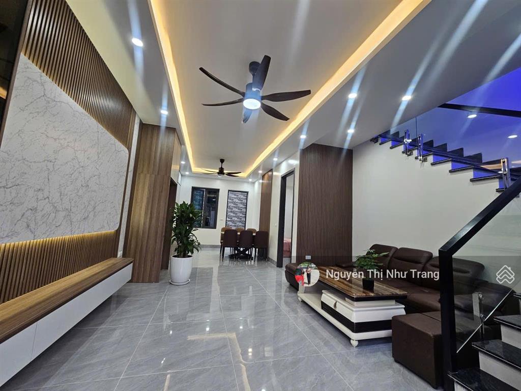 Nhà 3 tầng mới 100% lô góc liên bảo, vĩnh yên diện tích 127m mt 8m, lô góc 2 mặt tiền cự