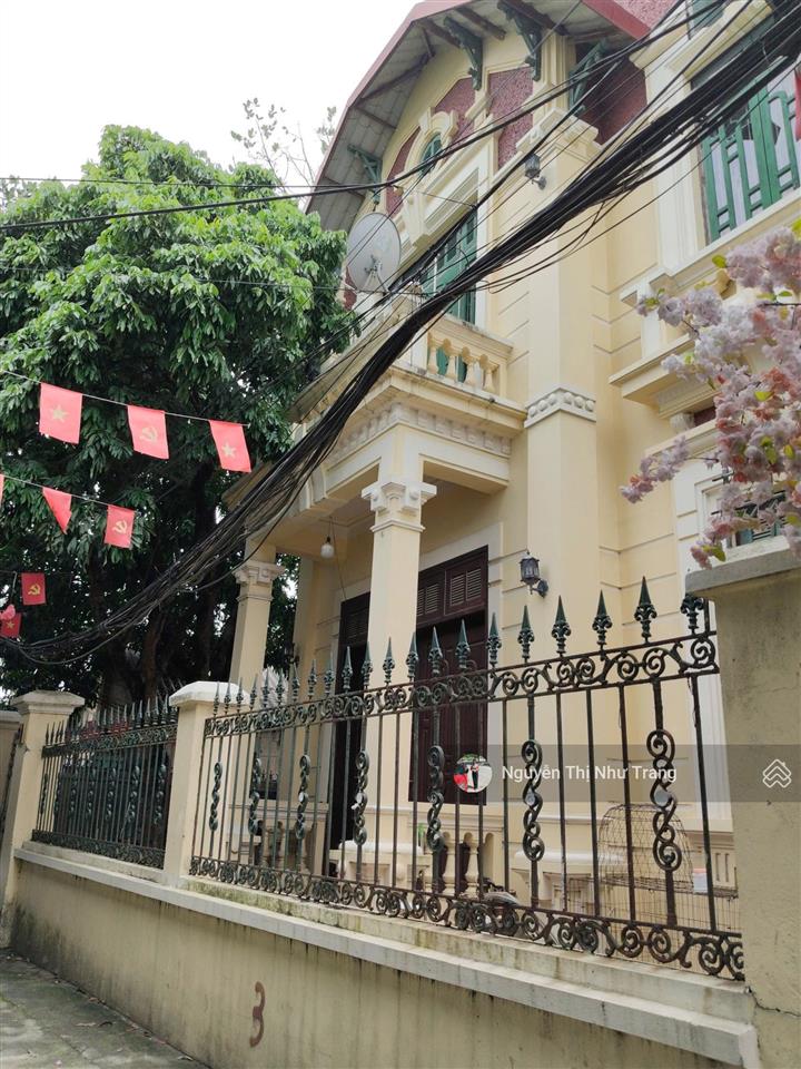 Tận hưởng cuộc sống tại trung tâm vĩnh yên, vĩnh phúc nhà đẹp 3 tầng 2 mặt tiền, tặng full nội th