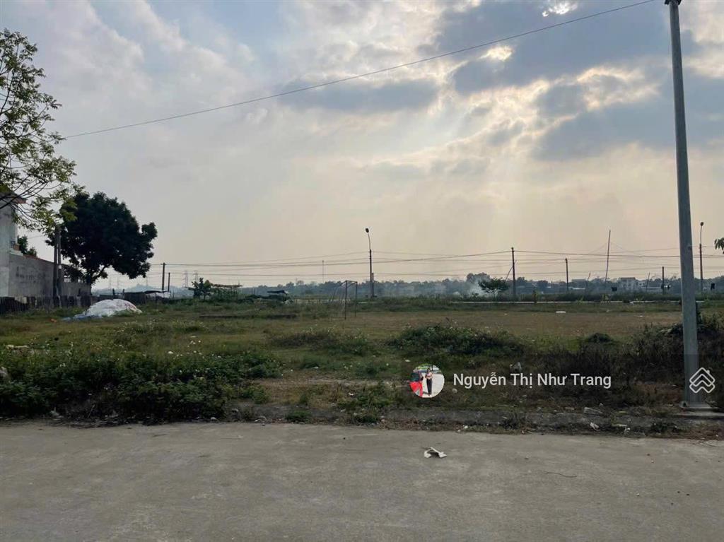 Bán lô đất siêu đẹp đồng gốc gạo, kim long (tam dương  phú thọ)
 diện tích 82,4m2, mặt tiền 5,3.