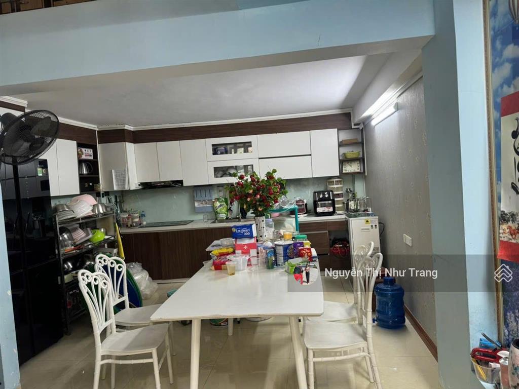 Nhà 3 tầng nguyễn tất thành, khai quang  vĩnh yên  vĩnh phúc 3,9** tỷ
 diện tích 83m mt 4,5m