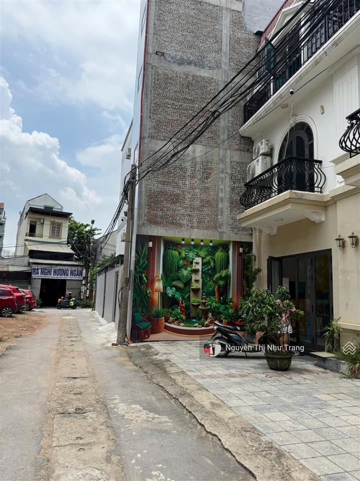 Nhà 3 tầng nguyễn tất thành, khai quang  vĩnh yên  vĩnh phúc 3,9** tỷ
 diện tích 83m mt 4,5m