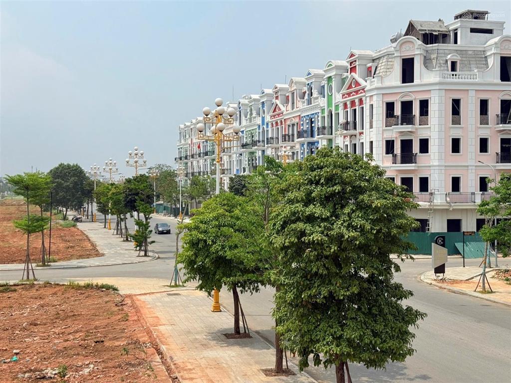 Cắt lỗ 1,0 tỷ! bán nhà phố kđt bắc đầm vạc  vĩnh yên  vĩnh phúc vị trí trục chính 25m, gần