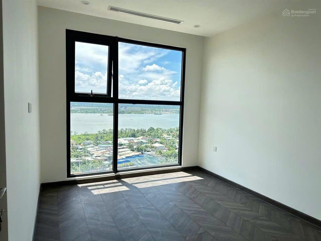 Bán căn hộ 2pn2wc / ~80 m2  the beverly  view sông  4,8 tỷ(be7  0x. 10)