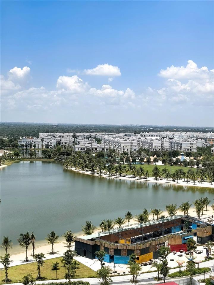 Duy nhất căn 4 phòng ngủ diện tích 160m2 giá 10.8 tỷ căn view hồ bơi, công viên 36 hecta