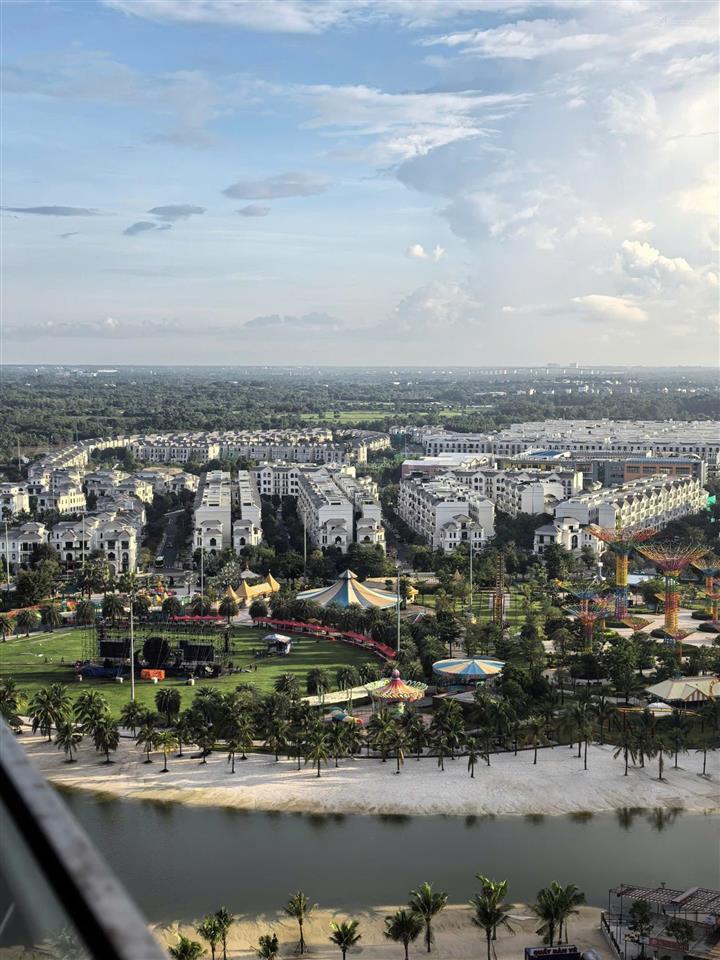 Bán căn 2pn, 2wc, be5 giá 4.750 tỷ view nhìn được công viên 36 hecta