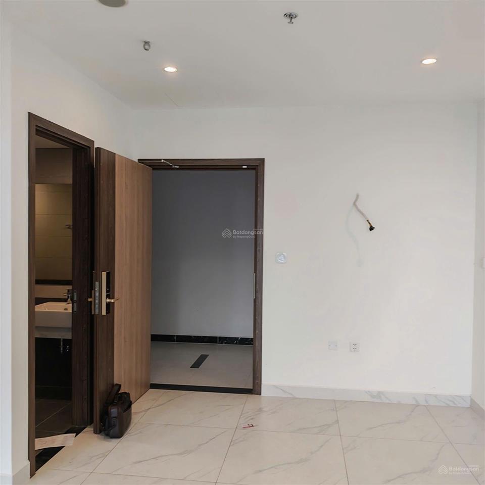 Bán căn 2pn, 2wc, be5 giá 4.750 tỷ view nhìn được công viên 36 hecta