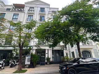 Bán căn 96 m2 giá 13,8 tỷ, căn cách trục đường huyết mạch d2a và bên cạnh bến du thuyền