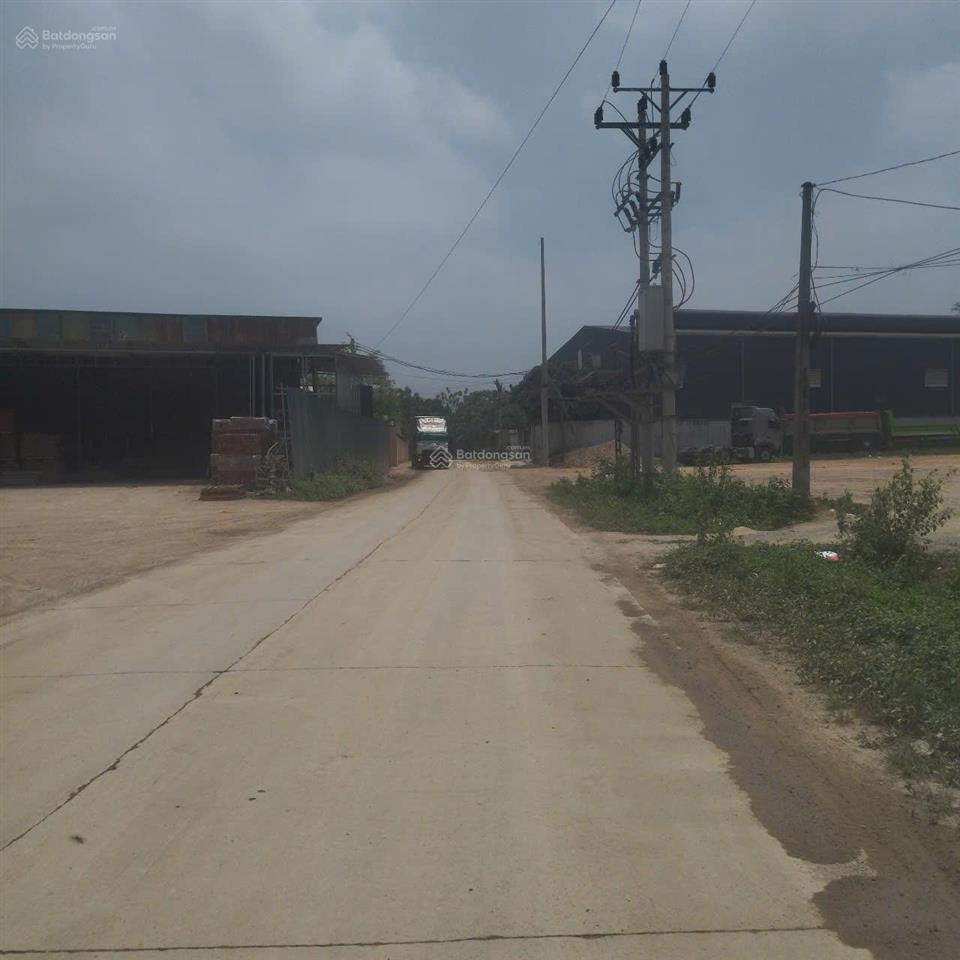 Cho thuê kho xưởng tại xã liên sơn lương sơn hòa bình. dt 1200m2, giá 30 nghìn/m2. 0963 596 ***