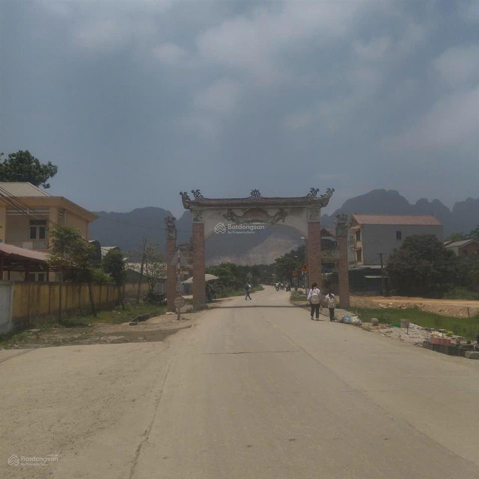 Cho thuê kho xưởng tại xã liên sơn lương sơn hòa bình. dt 1200m2, giá 30 nghìn/m2. 0963 596 ***