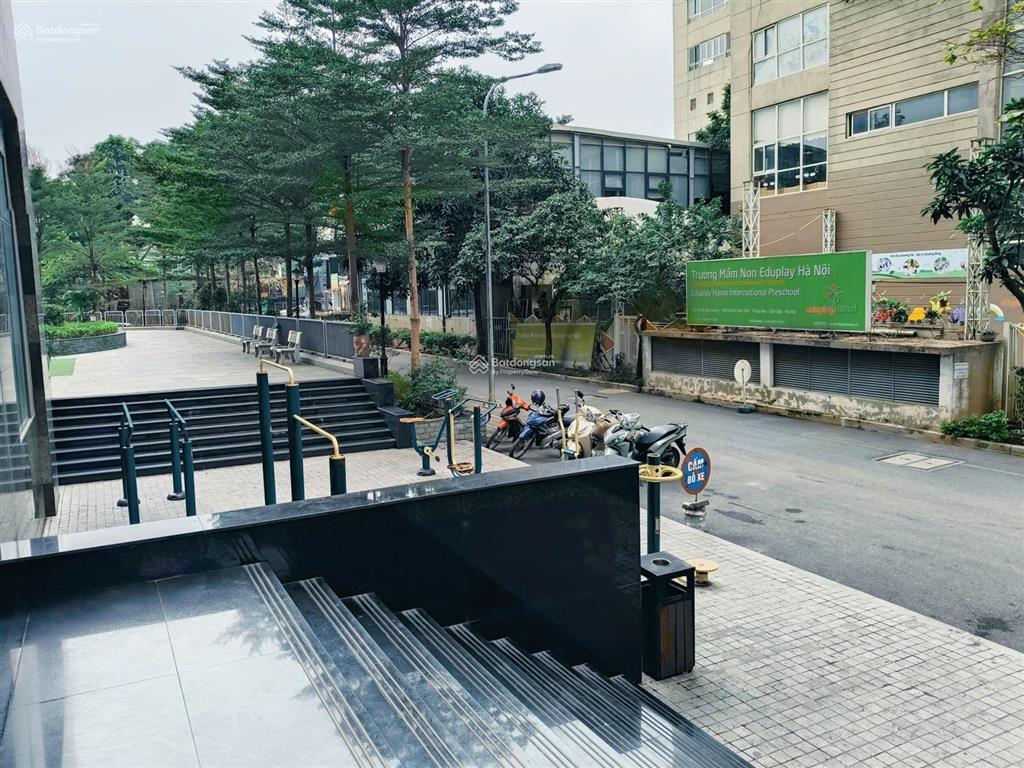 Cho thuê mặt bằng chân đế chung cư vinata tower, cạnh thăng long number one, 125m2, khuất duy tiến
