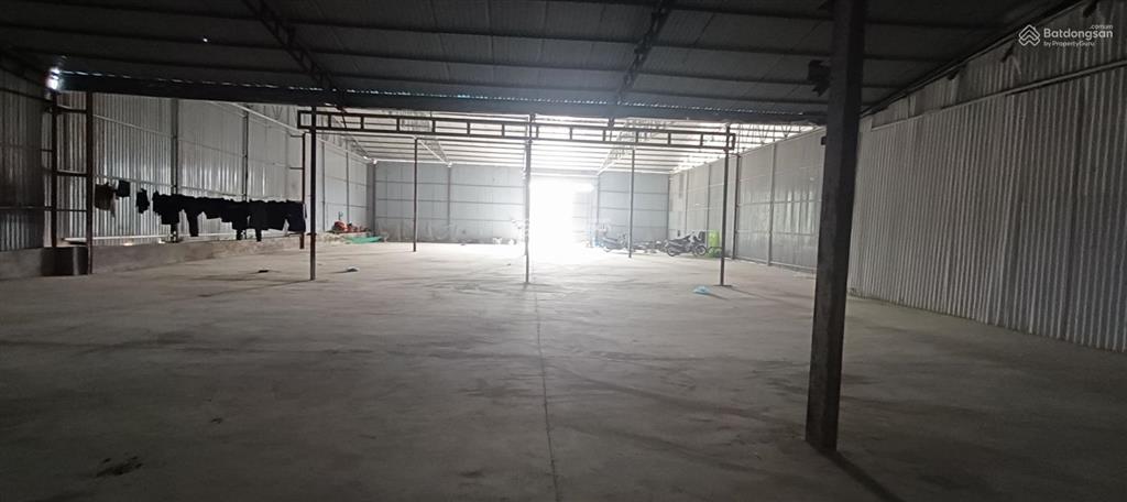 Cho thuê kho xưởng đường la phù,gần với đại lộ thăng long, gần đường 72 hoài đức, 666m, 0963 596 ***