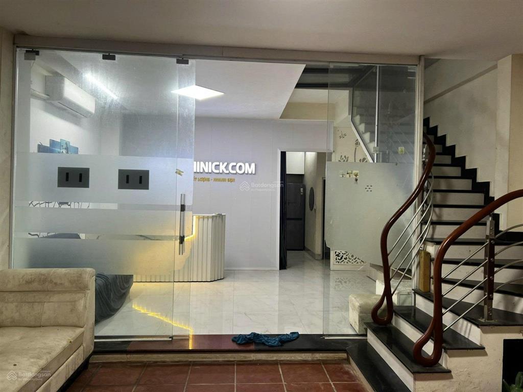 Cho thuê nhà liền kề kđt tân tây đô, gần ngã tư trôi,hn. 210m, 3 tầng, đủ đồ. 12tr.  0963 596 ***