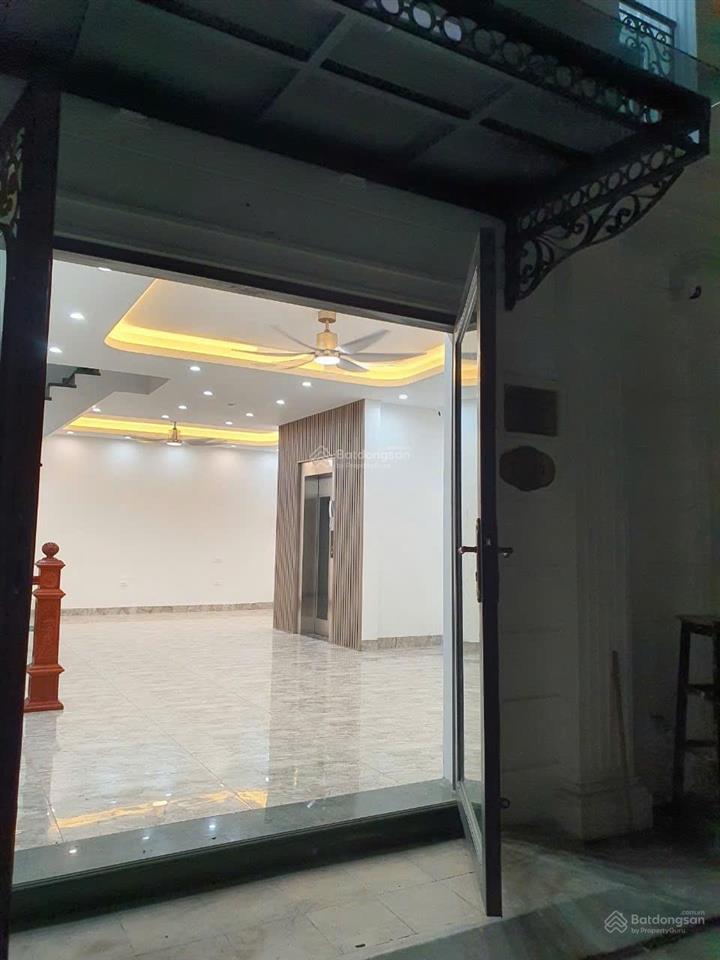Cho thuê mặt phố nguyễn khả trạc 120 m2 * 7 tầng. chia phòng, thang máy, có pccc.  0963 596 ***