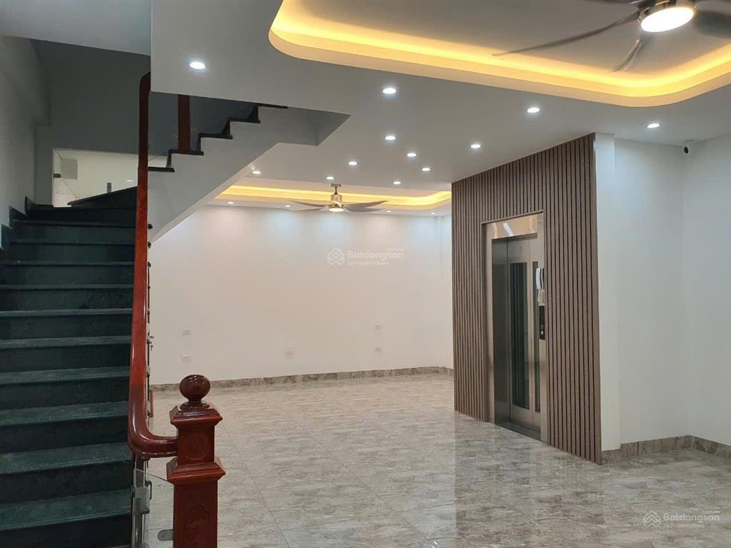 Cho thuê mặt phố nguyễn khả trạc 120 m2 * 7 tầng. chia phòng, thang máy, có pccc.  0963 596 ***