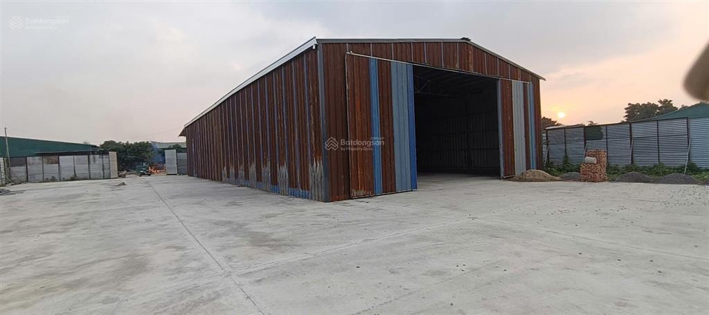 Cho thuê kho xưởng đường 70  miêu nha, tây mỗ, xuân phương, hn. dt 360m2, 80k/m2/th.  0963 596 ***