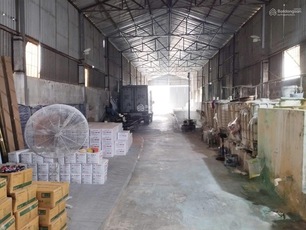 Cho thuê kho tổ 14 đường nghĩa bình, yên nghĩa, hà đông. dt 600m2, cao 8m, xe công đỗ cửa. giá 27tr